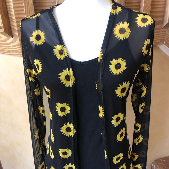 NYC Sunflower Sheer Duster Cardigan - Picture 3 of 8